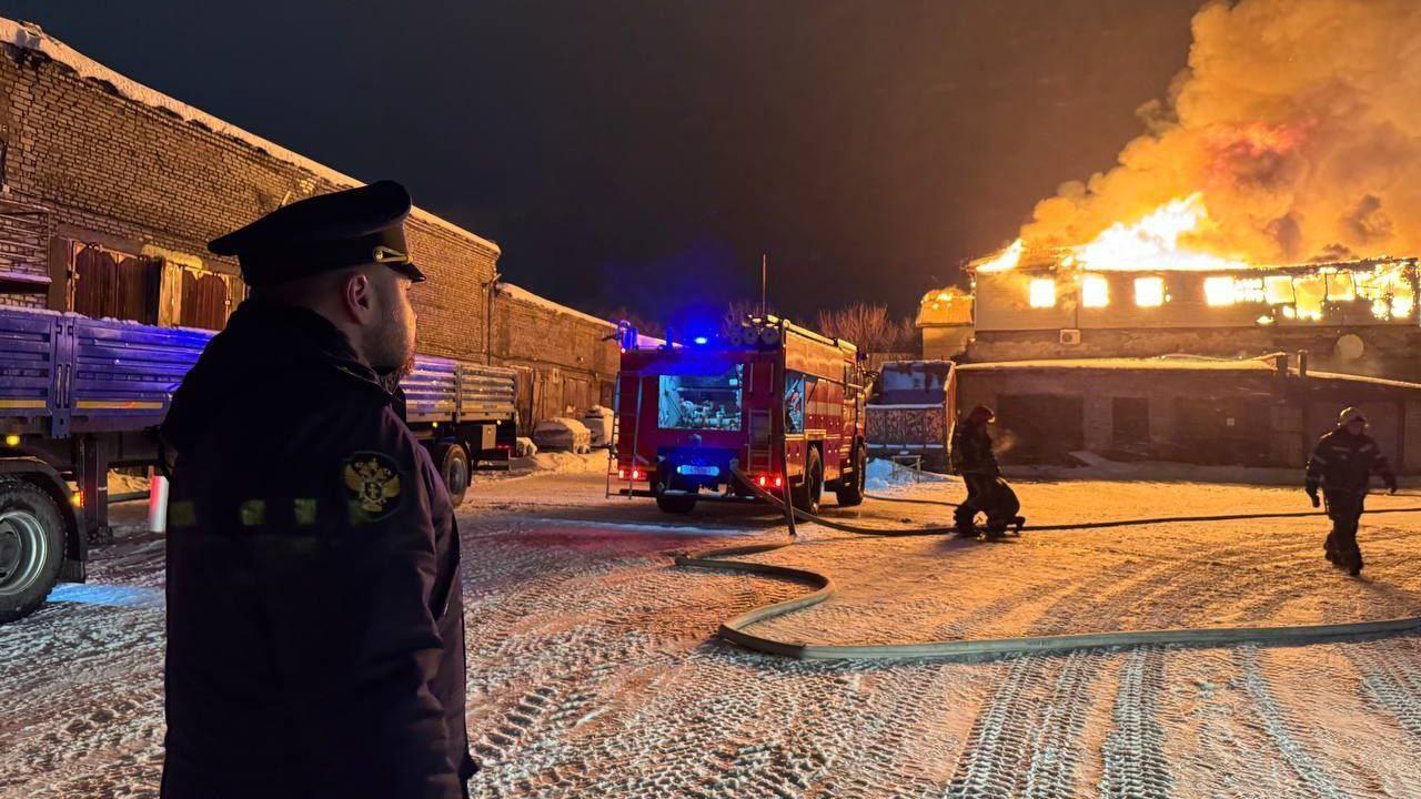 Прокуратура взяла на контроль расследование пожара в Коле